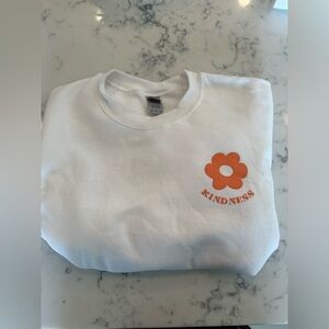 White graphic crewneck